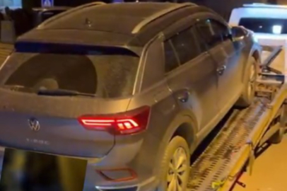 Yalova’da gerçek taksiciler korsan taksiciyi yakalayıp polise teslim etti