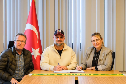 Altınova Belediyespor Adem Aydemir’e emanet