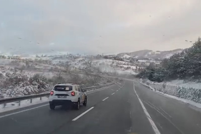 Süpürgelik yoğun kar yağışı altındı beyaza büründü