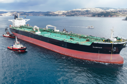 Vurulan Rus tankeri Yalova’ya çekildi