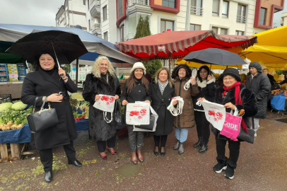 Şimşek, kadın pazarcılarla sohbet etti