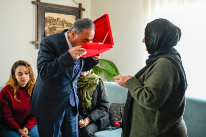 Vali Usta şehit ailelerine taziyelerini iletti