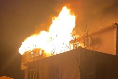 Yalova'da  yürekleri ağza getiren çatı katı yangını