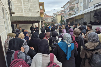 Yarıyıl tatilinde Umre yolculuğuna manevi uğurlama