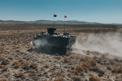 Türkiye’nin İlk Elektrikli Zırhlı Personel Taşıyıcısı E-ZPT, sahaya indi!