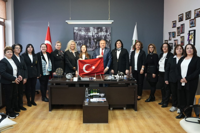 Yalova Kent Konseyi Kadın Meclisi Başkanı Ümmügülsüm Balcı, “Bayrağımız bu toplumun ortak değeridir”