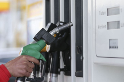 Benzine dev zam yolda! Salı günü geçerli olacak