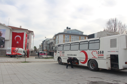 Kızılay Kan Bağış Aracı artık Cumhuriyet Meydanı’nda