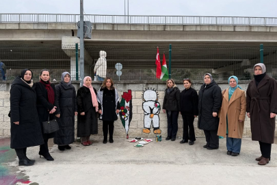 AK Parti Kadın Kolları duvar resimleriyle Gazze'ye dikkat çekti