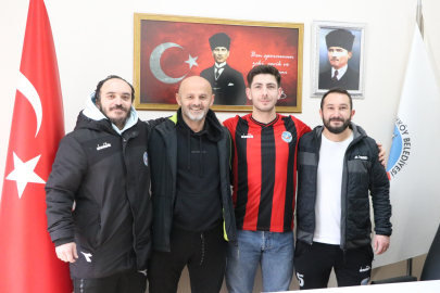 Fıratcan Kılıç Çiftlikköy Belediyespor’da