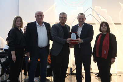 Çiftlikköy’de Grup Aydos’la Kadınlar Matinesi yapıldı