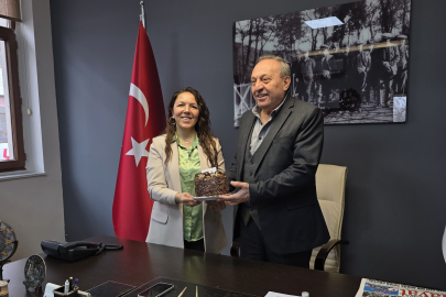 Engin'e sürpriz yaş günü kutlaması