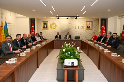 Ak Parti heyetinden Vali Usta’ya hayırlı olsun ziyareti