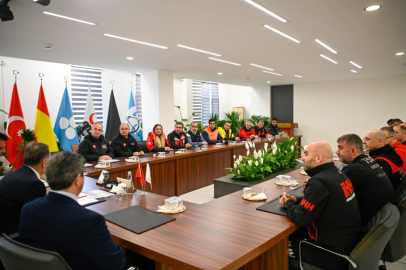 Sivil Toplum Kuruluşlarından Vali Usta’ya deprem ziyareti