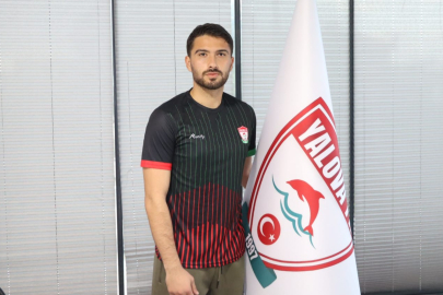 Yalova FK’dan kaleye takviye