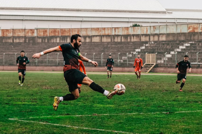 Yalova FK kendi evinde kaybetmedi