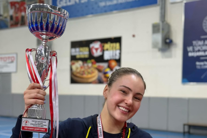 Ece yine kürsünün en üst basamağında... Gururumuzsun Ece!