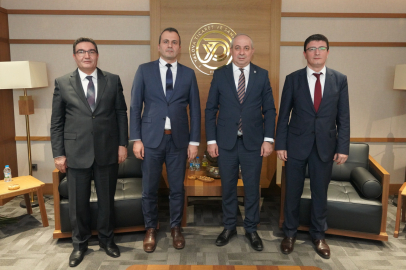 Yalova Defterdarı ve GİB heyetinden YTSO’ya ziyaret