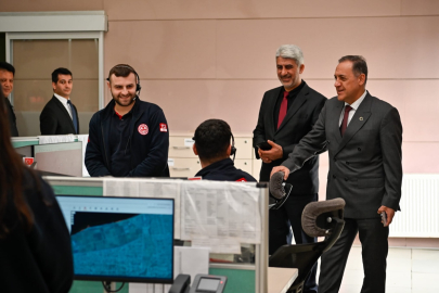 Vali Usta 112 Acil Çağrı Merkezini ziyaret etti