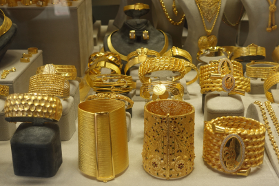 Altın fiyatlarında son dakika: Gram, çeyrek ve cumhuriyet altını yükselişte