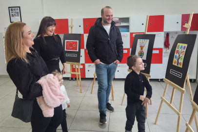 Uzmanlar Koleji Anasınıflarında Bireysel Resim Sergisi