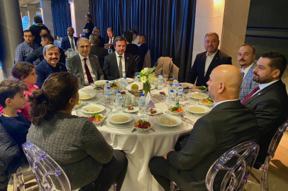 Kendir Bursa'da iftar programına katıldı