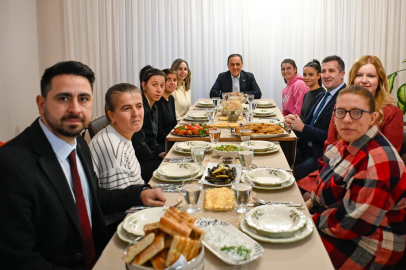 Vali Usta Umut Evi’nde iftar yaptı