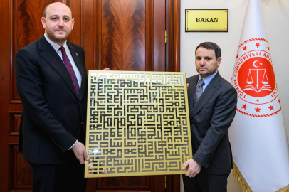 Ahmet Büyükgümüş Bakan Gürlek’e hayırlı olsun dileklerini iletti