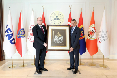 Ahmet Büyükgümüş’ten Bakan Çiftçi’ye hayırlı olsun ziyareti