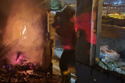 Yalova’da korkutan metruk ev yangını