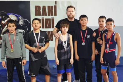 Grup müsabakalarına katılma hakkı kazandılar