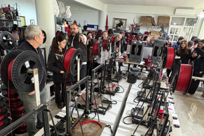 Öğrenciler Efes Bronz Heykel Atölyesi’ni gezdi