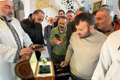 Altınova’da Sakal-ı Şerif ziyarete açıldı