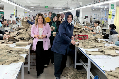 AK Parti’den tekstil işçisi kadınlara anlamlı ziyaret