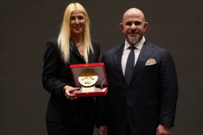 Özaras Antrenör Vize Seminerinde görev aldı