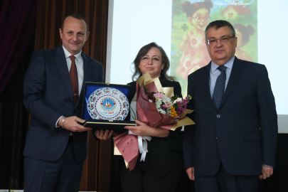 Nilay Öğretmen Çiftlikköylü çocuklara deprem bilincini anlattı