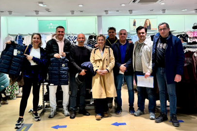 Fenerbahçeliler Derneği Yalova’da 50 çocuğa alışveriş kartı hediye etti