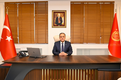 Yalova Valisi Dr. Ahmet Hamdi Usta, “Milletimizin hür yaşama kararlılığının tüm dünyaya ilanıdır”