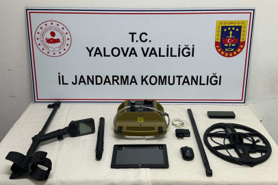 Altınova’da kaçak kazı yapan definecilere suçüstü