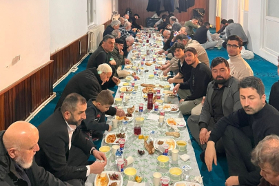 Çınarcık Merkez Camii’nde İftar Programı düzenlendi
