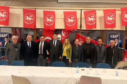 Demokrat Parti Bursa’da güç gösterisi: Uysal’dan sert mesajlar, iktidara yüklendi