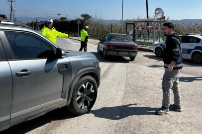 Emniyet güçleri bayram öncesi trafik tedbirlerini arttırdı