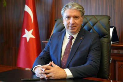 Rektör Bahçekapılı , “Bayrama ulaşmanın huzur ve mutluluğunu yaşıyoruz”