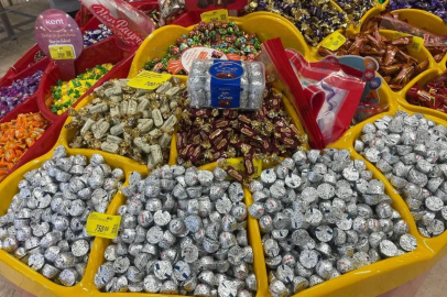 Tezgahlarda bayram şekeri fiyatları cep yakıyor