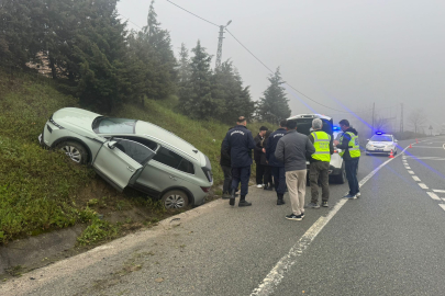 Süpürgelikte feci kaza! Otomobile çarpıp yol kenarına savruldu