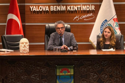 Yalova Belediyesi Felsefe üzerine konferans gerçekleştirdi