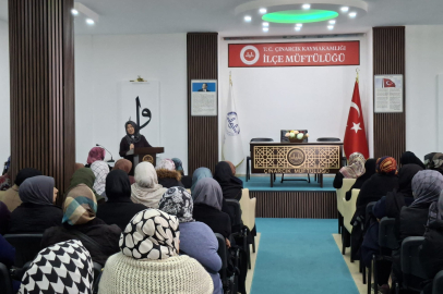 Çınarcık’ta “Hayatı İmar, Nesli İhya - Anne Olarak Kadın” programı gerçekleştirildi