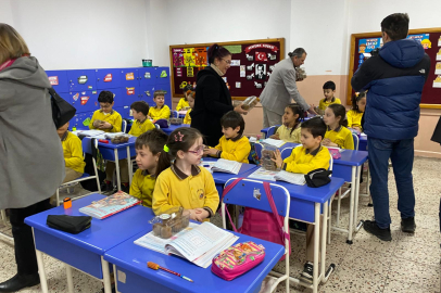 Subaşı’nda öğrencilere kivi dağıtıldı