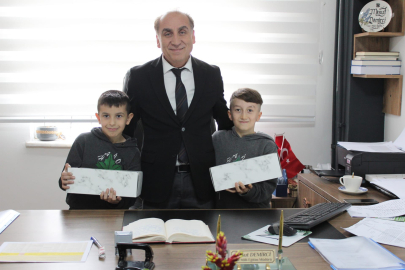 Öğrenciler Müdür Demirci ile röportaj yaptı