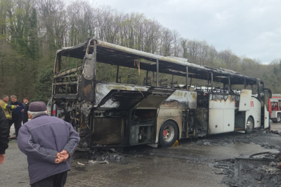 Yalova yolunda yanan otobüs küle döndü! Yolcular son anda kurtuldu